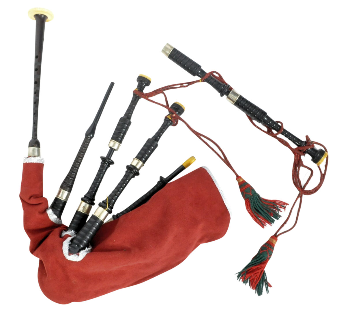 Bagpipe Central - AUCTION - Lawrie Made Scottish Highland Pipes